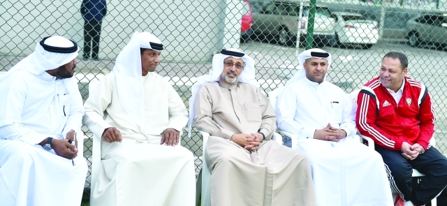 "■ السركال يتابع تدريبات المنتخب | البيان"