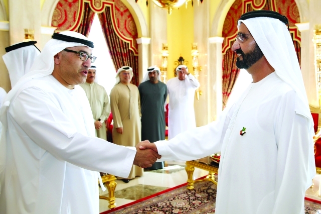 "■ سموه يتلقى التهنئة من عبدالرحمن العويس"