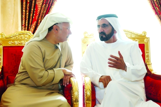 "■ محمد بن راشد وأنور قرقاش"