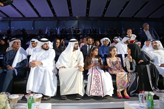 "محمد بن راشد وأحمد بن محمد وكريمته الجليلة وحديث مع منى المري بحضور عبد الغفار حسين"