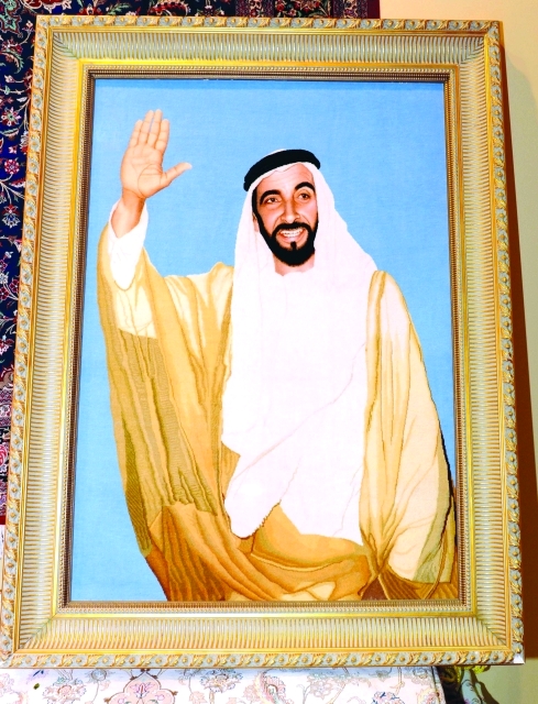 "صورة للشيخ زايد بن سلطان آل نهيان طيب الله ثراه"