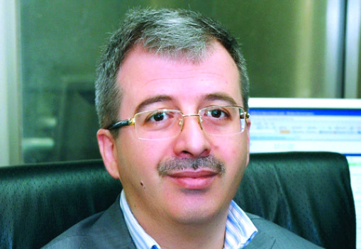 "■ كفاح المحارمة"