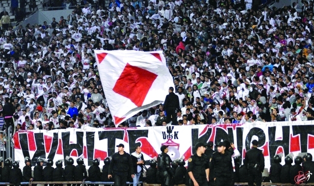 "■ حبس 8 مشجعين في قضية محاولة اقتحام أولتراس الزمالك لأسوار النادي | البيان"