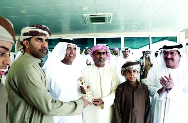 "■ حاكم رأس الخيمة يتوج الأبطال بحضور سلطان بن حمدان | وام"