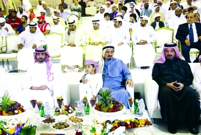 "■ حاكم عجمان خلال متابعته اليوم الختامي للبطولة | تصوير - محمود الخطيب"