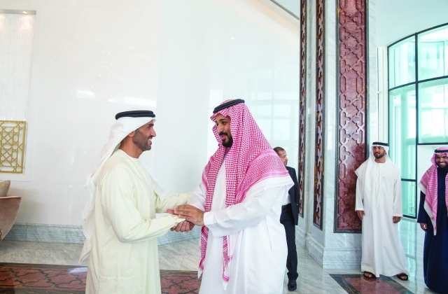 "■ نهيان بن زايد مودعاً محمد بن سلمان"