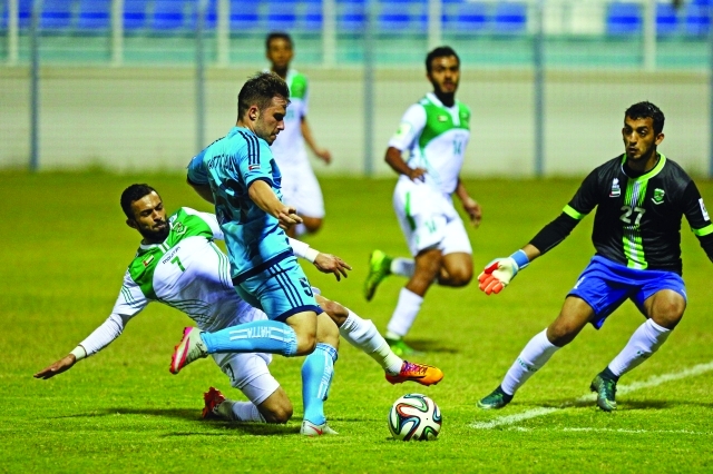 "■ حتا تجاوز العروبة بصعوبة | تصوير- عماد علاء الدين"