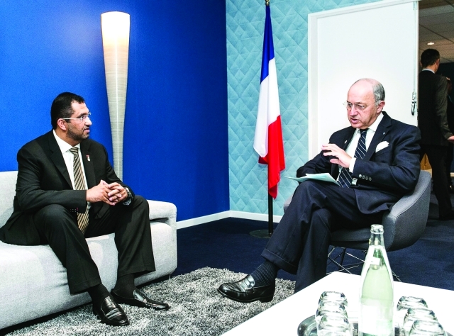 ".. ومع وزير الخارجية الفرنسي"