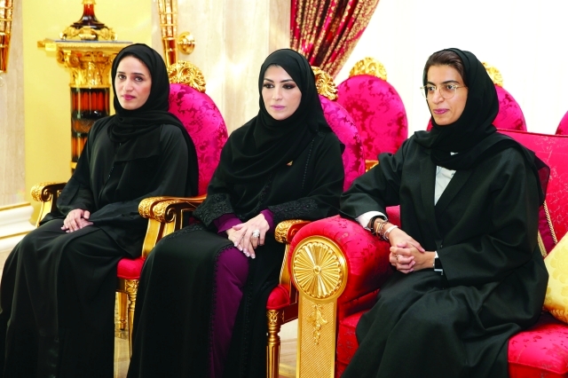 "■ نورة الكعبي وعزة سليمان وعلياء الجاسم"