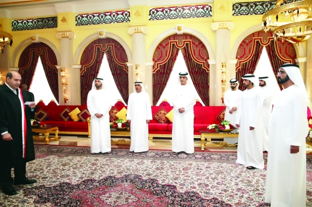 "نائب رئيس الدولة خلال أداء القضاة اليمين القانونية أمامه"