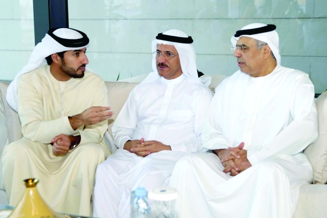 "■ راشد بن حميد وعبيد الطاير وسلطان المنصوري"