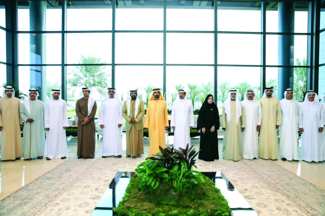 "■ محمد بن راشد وحميد النعيمي وحمدان بن محمد وأمل القبيسي وطحنون بن محمد وسيف ومنصور بن زايد والشيوخ والوزراء | تصوير خليفة اليوسف"