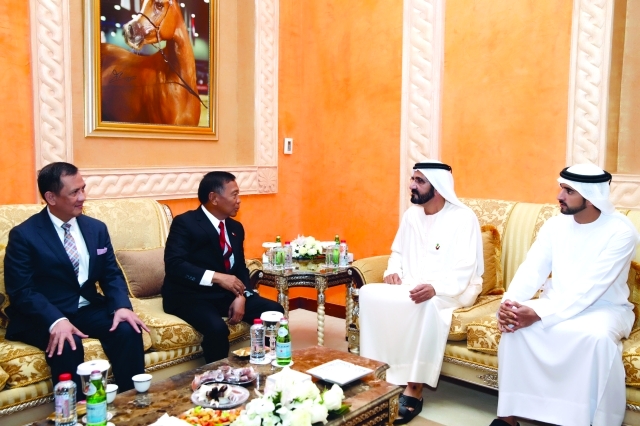 "■ محمد بن راشد وحمدان بن محمد خلال استقبال جيجو مار بيناي  |  تصوير:خليفة اليوسف"