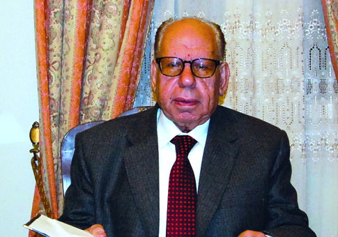 "دكتور صلاح فضل"