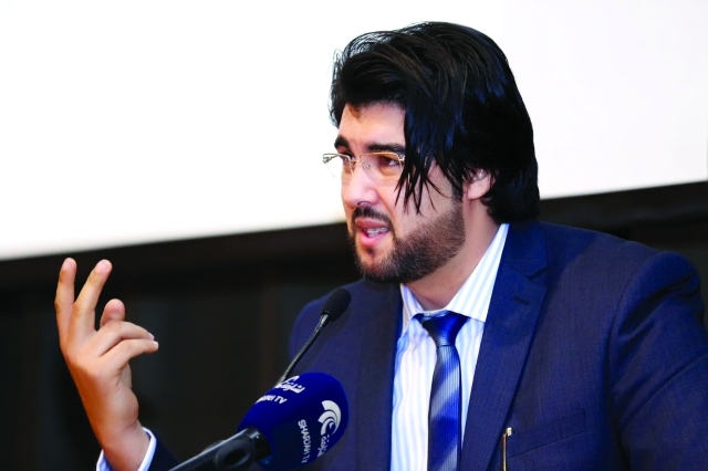 "■ أحمد لحريشي"
