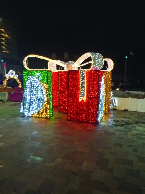 "جميرا بيتش ريزيدنس خلال مهرجان دبي للتسوق"