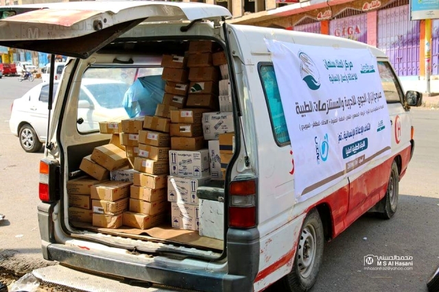 "■ سيارة تحمل أدوية من التحالف لتوزيعها على المستشفيات | البيان"