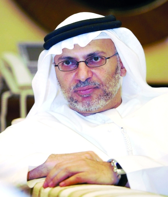"أنور قرقاش"