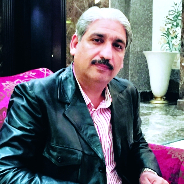 "مبارك سالمين"