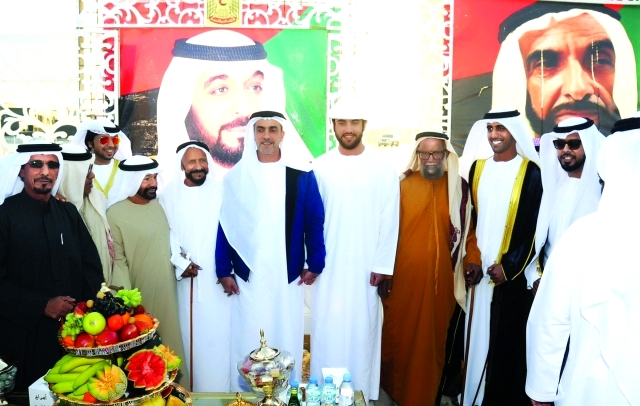 "■ سيف بن زايد متوسطاً الحضور | وام"