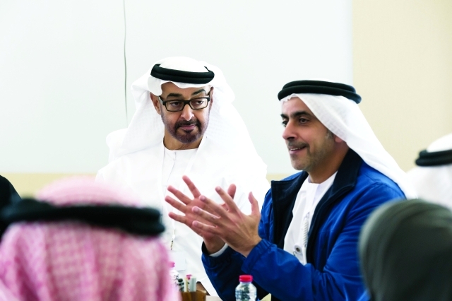 "■ محمد بن زايد خلال الجلسة بحضور سيف بن زايد"