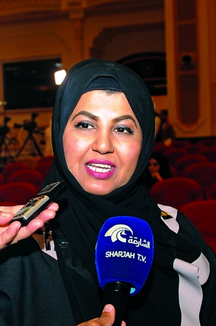 "فاطمة المهيري"