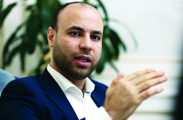 "■ فرهاد عزيزي"