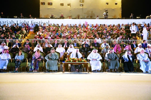 "■ ولي عهد الشارقة والحضور خلال افتتاح المهرجان | من المصدر"