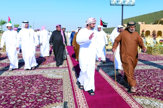 "■ حمدان بن محمد لدى وصوله إلى الحفل | تصوير - علي عيسى"