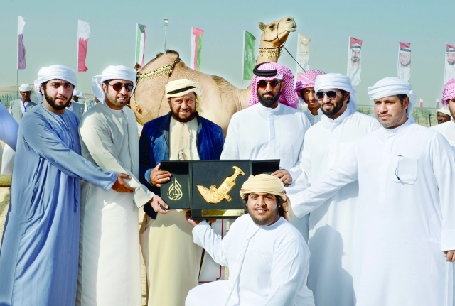 "■ سلطان بن زايد يتوج الفائزين في المهرجان | البيان"