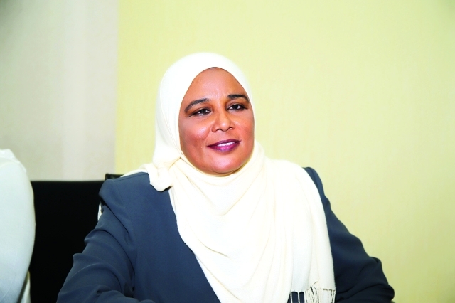 "مريم العجمي: الأسرة لم تعد الحاضنة الأساسية للأفراد"
