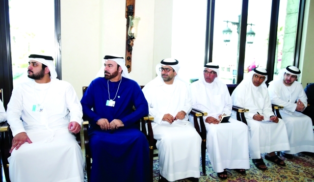 "■ مكتوم بن محمد ومحمد القرقاوي ويونس حاجي الخوري وخالد البستاني والحضور"