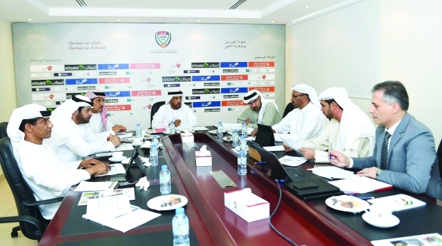 "■ من اجتماع لجنة المنتخبات أول من أمس | البيان"