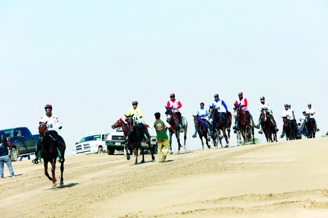 "من سباقات القدرة بالوثبة"