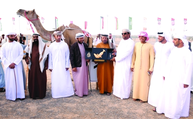 "■ سلطان بن زايد يتوج الفائزين في منافسات المحالب | البيان"