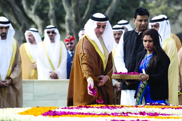 ".. وسيف بن زايد خلال الزيارة"