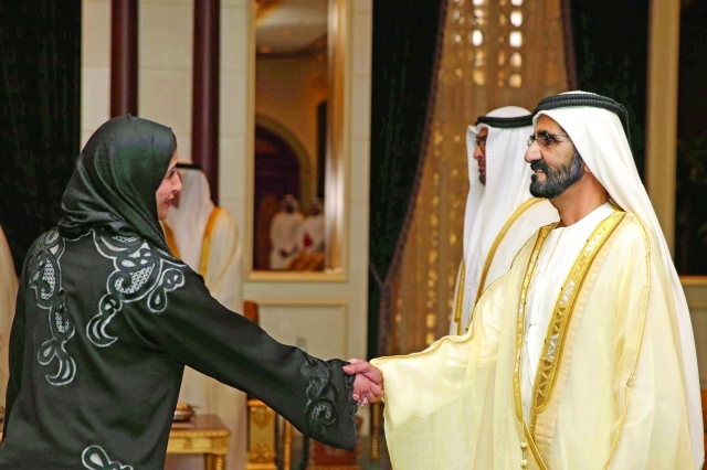"■ .. وسموه مصافحاً جميلة المهيري"