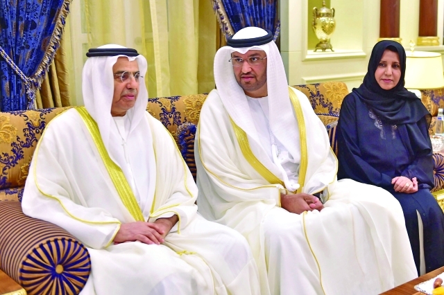 "■ عبيد الطاير وسلطان الجابر وميثاء الشامسي"