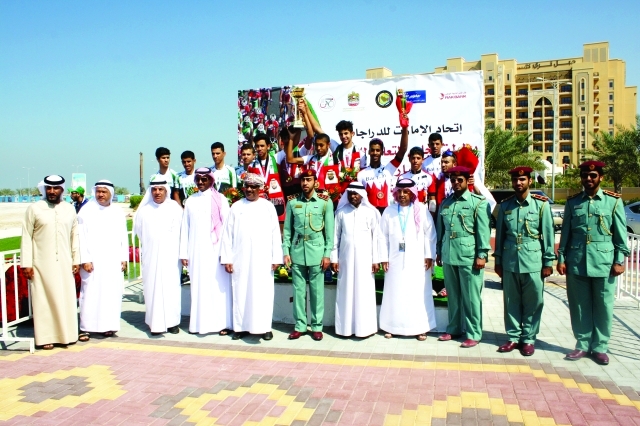 "■ جانب من تتويج الأبطال | البيان"
