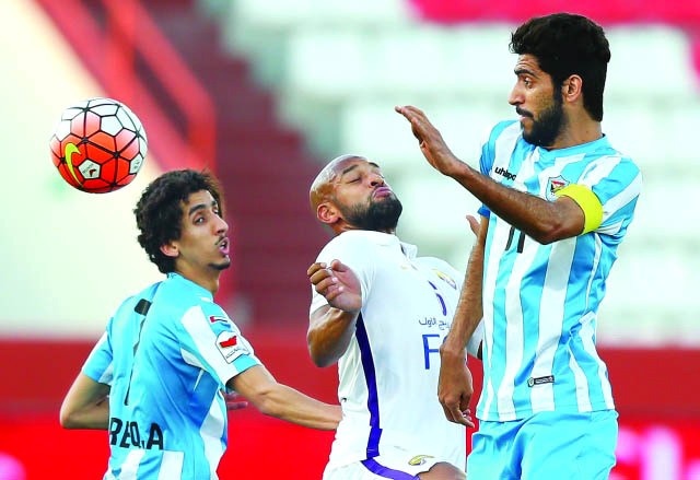 "■ الشقيقان فيصل وطارق الخديم لم يجنبا فريقهما الخسارة | تصوير- زيشان احمد"
