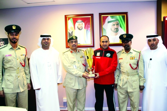 "■ إدارة الشؤون الرياضية في شرطة دبي تكرم محمد الجوكر"