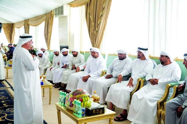 "■ محمد بن زايد يقدم واجب العزاء في الشهيد عبد الله الشامسي | وام"