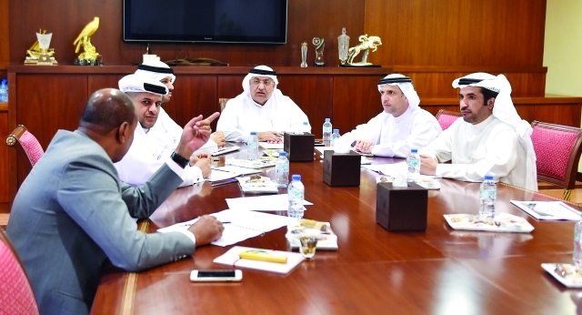 "■ محمد عبدالعزيز يترأس اجتماع اللجنة التنفيذية لبطولة الكأس | البيان"