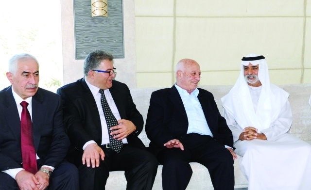 "■ نهيان بن مبارك مستقبلاً أحمد قريع ووفد جامعة القدس | وام"