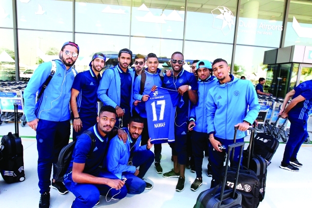 "■ بعثة النصر لدى مغادرتها مطار دبي الدولي | البيان"