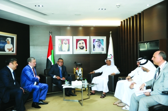 "■ الهاجري مستقبلاً وفد اللجنة المنظمة لدورة ساخا   |  البيان"