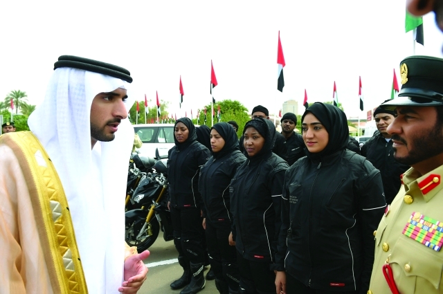 "■ سموه يهنئ أفراد فرقة المداهمة والاقتحام على كفاءتهم العالية"