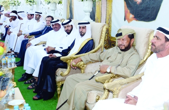 "سلطان بن زايد خلال حضوره أفراح الهاجري والخييلي ــ وام"