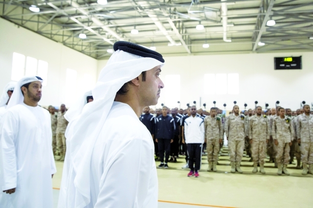 "■ هزاع بن زايد خلال الافتتاح"