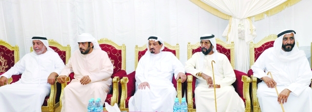 "■ حميد النعيمي يتلقى تعازي طحنون بن محمد"